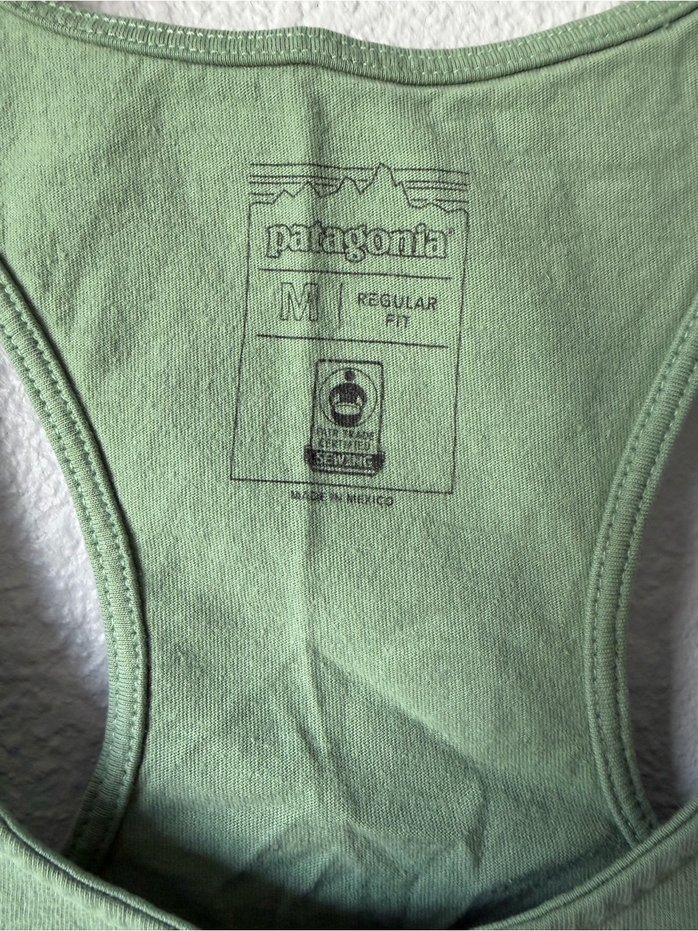 Patagonia Women's Green Logo Racerback Tank, 100% Cotton. EUC. Medium. - Picture 3 of 8